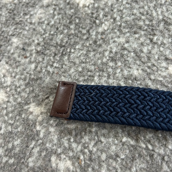 Boys navy blue belt size medium (little boys size 4) - Picture 3 of 4